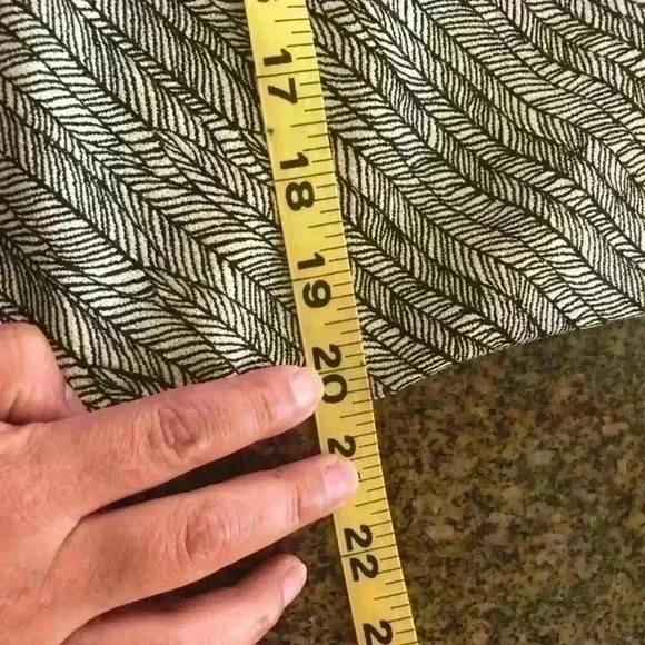 ZARA Basic Collection Black and White Geometric V front short sleeve dress Large - Picture 11 of 11